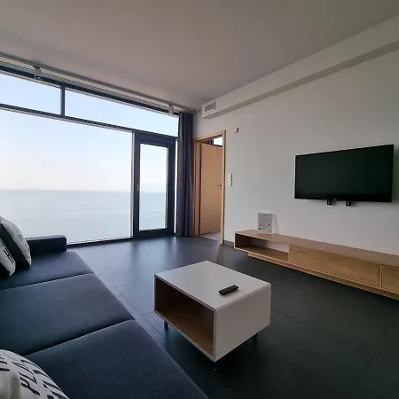 365pam - Boulevard Lägenhet *