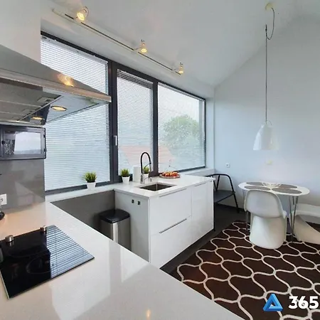 365pam - Boulevard ウストロニエ・モルスキエ